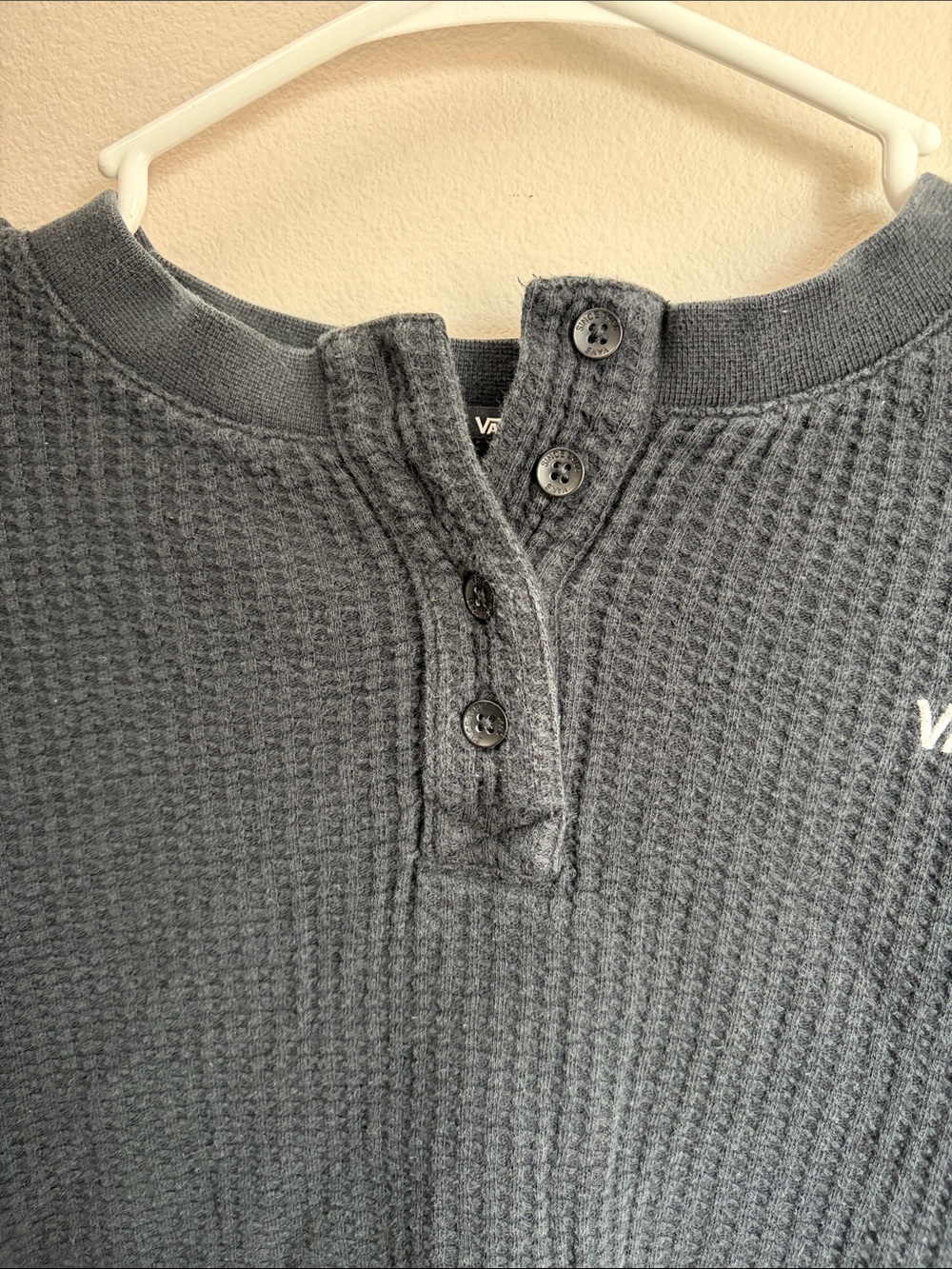 Vans Women's Black Waffle Henley Cropped Pullover - Picture 5 of 10
